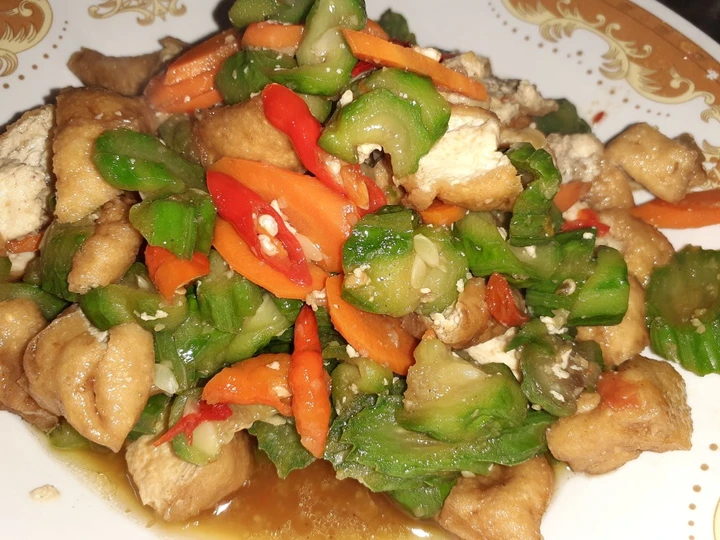 Langkah Mudah untuk Menyiapkan Resep Tumis oyong tahu segerr simpel yang Enak Banget Anti Ribet, Sempurna