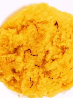 रवा केसरी (rava kesari recipe in Hindi) रेसिपी मुख्य फोटो