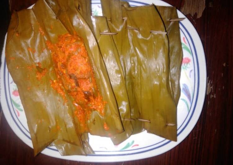 Resep Pepes ikan tongkol mantap oleh nadyah novi - Cookpad