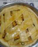 Tarta de atún con pasas de uva y aceitunas