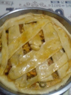 Una foto de Tarta de atún con pasas de uva y aceitunas