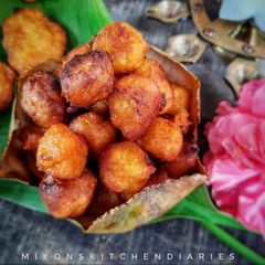 A picture of Sugar palm fritters.