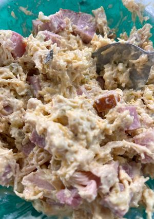 A picture of Ham & Chicken Salad.