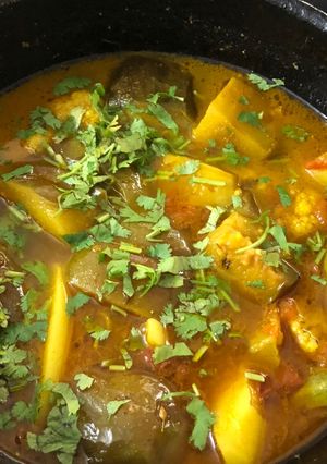 A picture of Jhol.