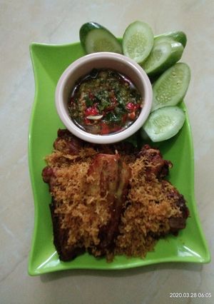Foto resep Ayam Goreng Serundeng Sambel Seuhah