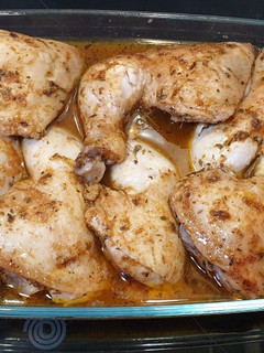 Una foto de Cuarto trasero de pollo a las hiebas provenzales