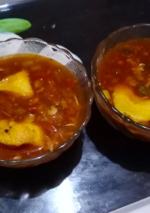 A picture of Spicy hot and sour chicken soup.