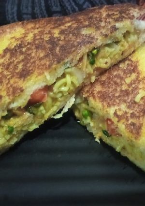 A picture of Leftover Maggi Sandwich.