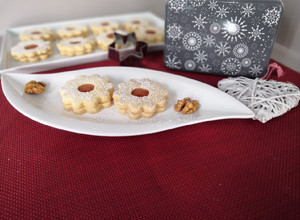 Glutén, tej és tojásmentes linzer recept fotója
