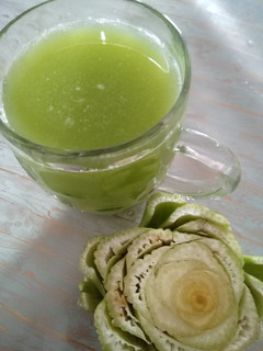 عکسی از دستور آب کرفس چربی سوز عالی