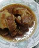 Thịt kho nước dừa