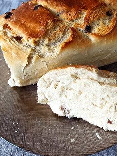 Foto principal de Pan de leche de coco con pasas