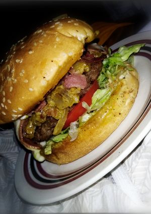 Una foto de Hamburguesa de res 🍔