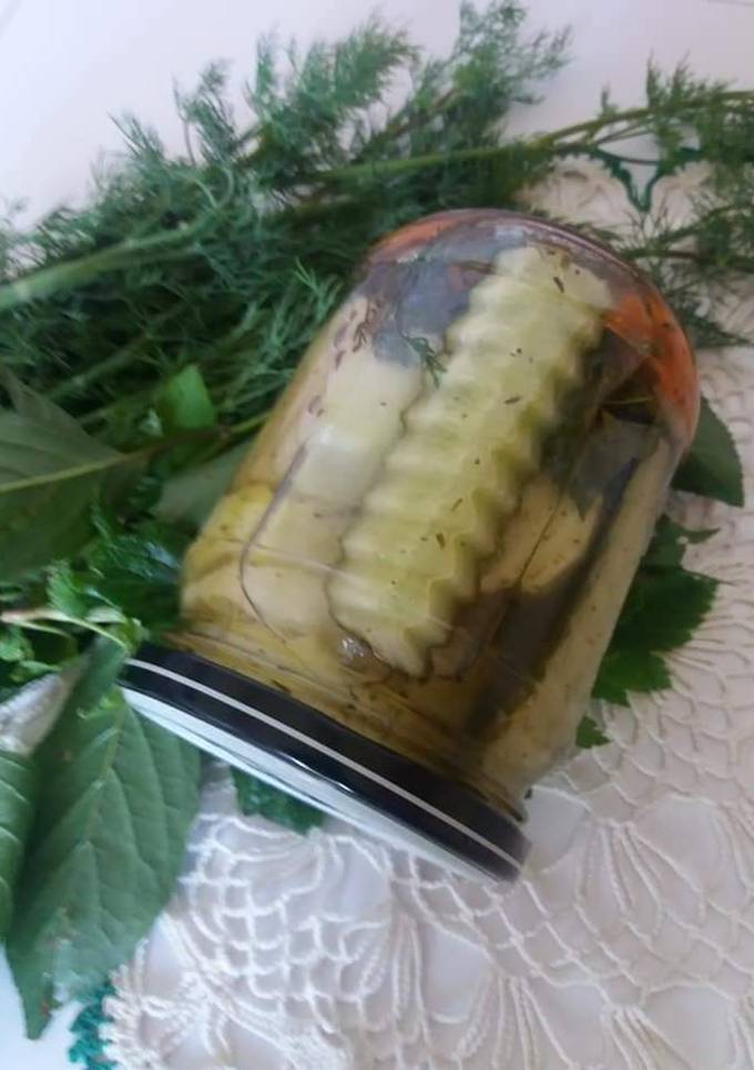 Огірки корнішони з прованськими травами, кабачки