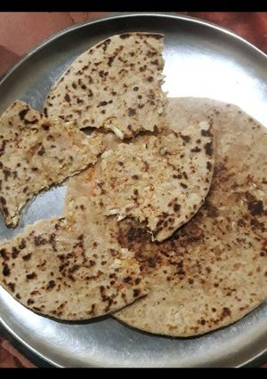 गोभी का पराठा (gobi ka paratha recipe in Hindi) रेसिपी मुख्य फोटो