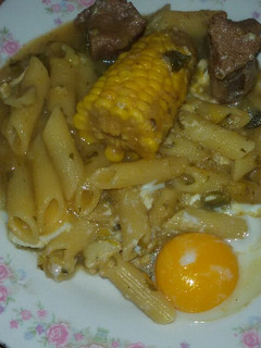 Una foto de Guiso de carne y fideos muy económico
