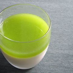 A picture of Kiwi Fruit Sauce.