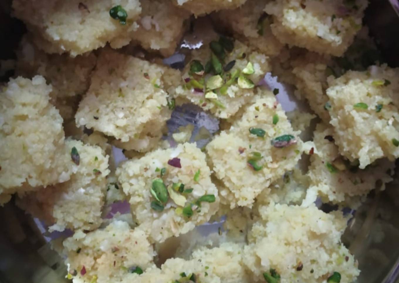 Coconut khoya burfi
