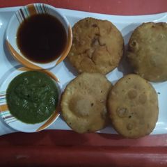 Aloo(potato) pyaz(onion) kachori A picture of Aloo(potato) pyaz(onion) kachori.
