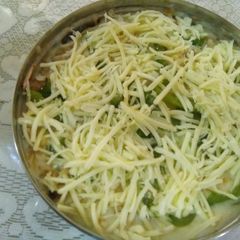 A picture of Baked bread with creamy spicy sauce.