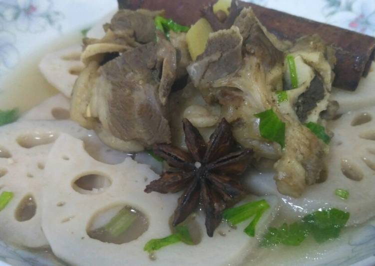 Sup Kambing Akar Teratai
