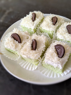 Foto resep Bolu pandan kukus ekonomis praktis