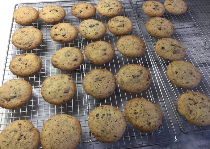 Chocolate chip cookies (Biscotti con gocce di cioccolato)