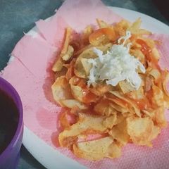 A picture of Crispy potatoes chips.