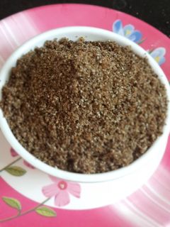 எள் பொடி (sesame seeds powder recipe in tamil) செய்முறை முக்கிய புகைப்படம்