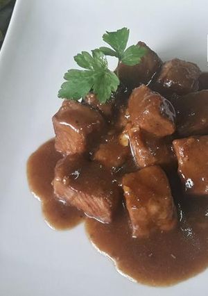 Una foto de Lomo caramelizado en salsa de ostras en GME, F y G y TRADICIONAL