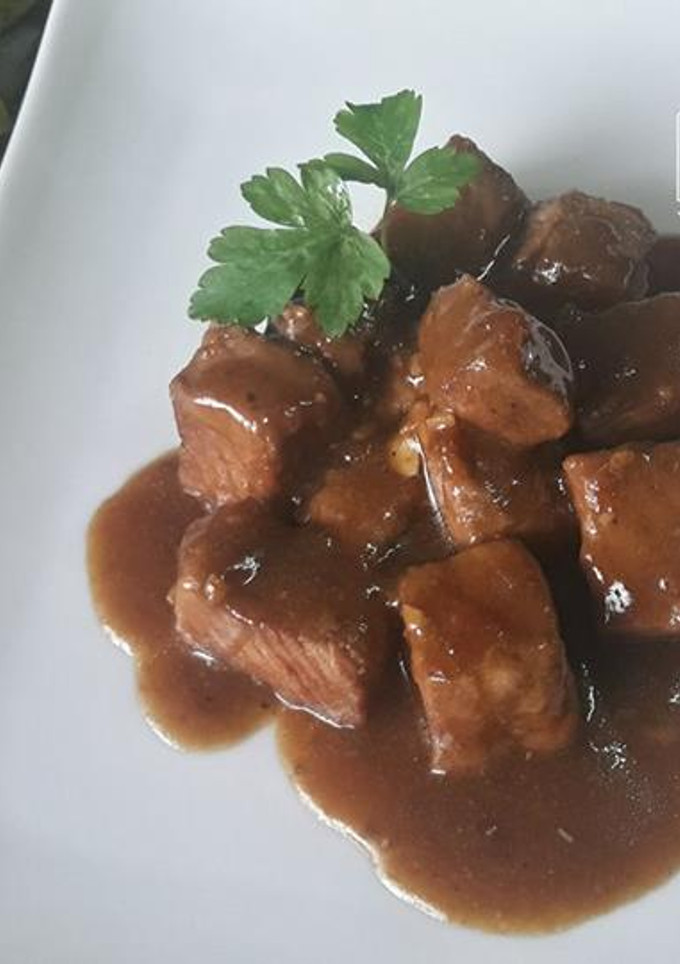 Una foto de Lomo caramelizado en salsa de ostras en GME, F y G y TRADICIONAL