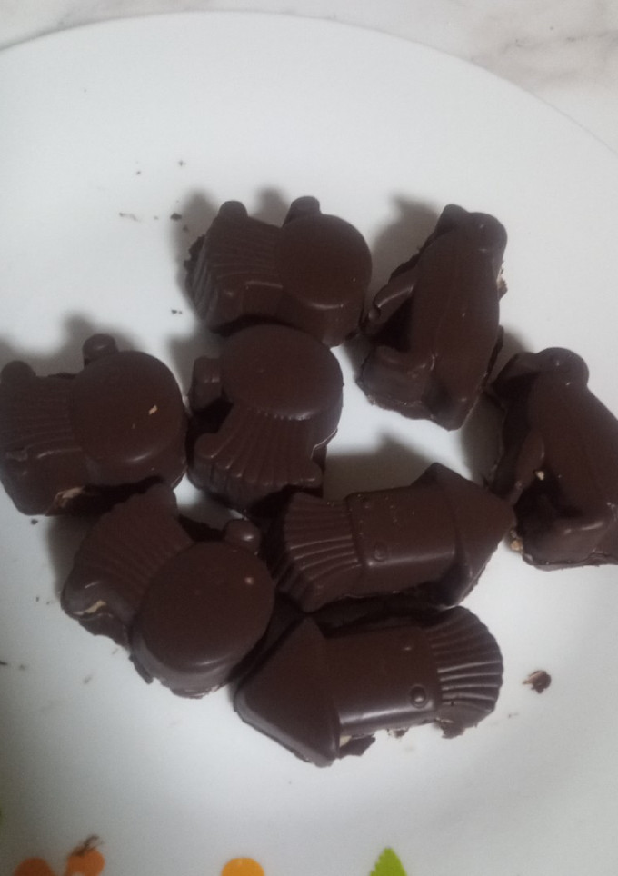 Una foto de "Snickers" veganos