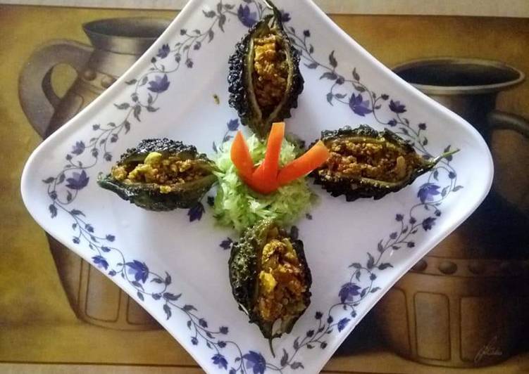 How to Prepare Perfect Stuffed Bitter Gourd