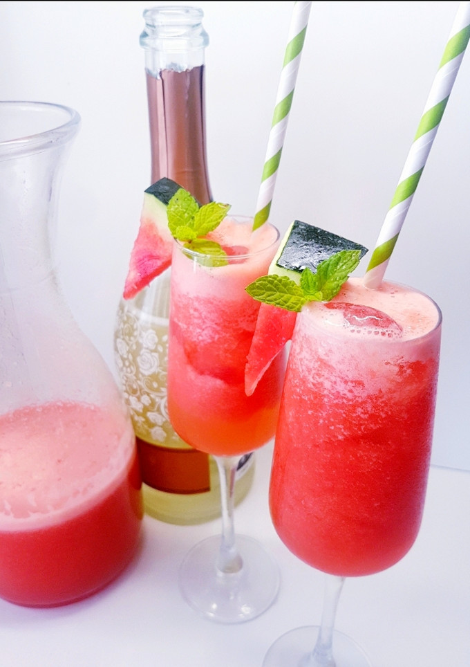 Una foto de Cocktail Espumoso de Sandía