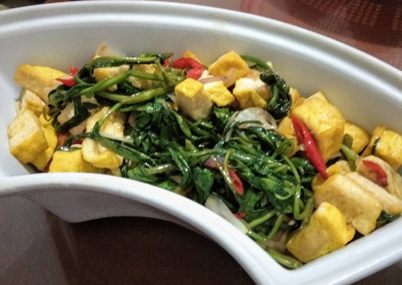 Tumis Kangkung Tahu