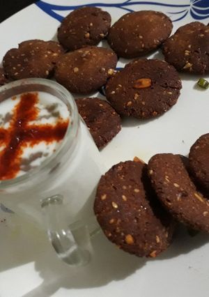 રાગી & બાજરી ના વડા રેસીપી મુખ્ય ફોટો