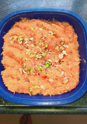 A picture of Papaya halwa.