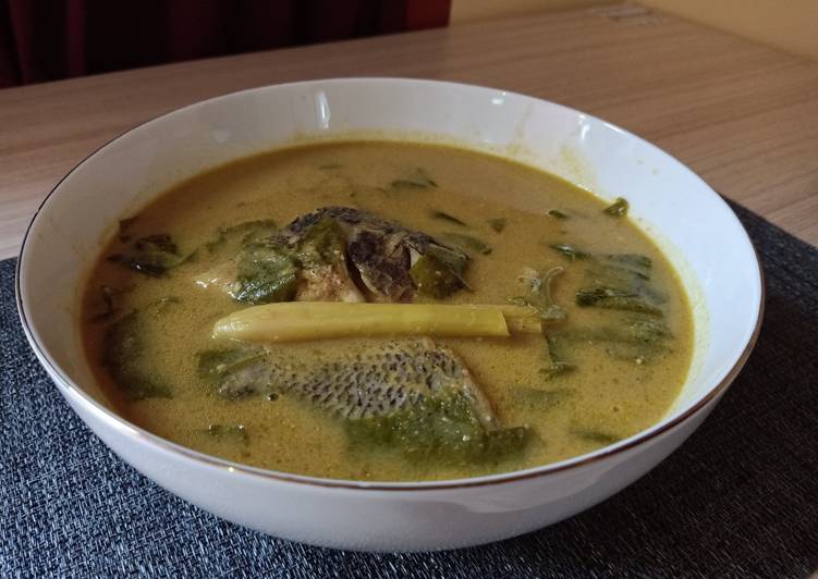 Kuah pliek ue ikan mujair (patarana / masakan aceh)