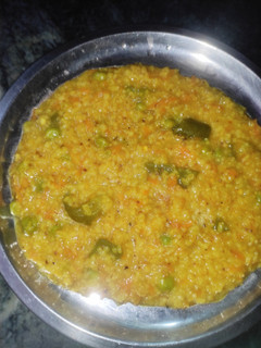वेजिटेबल दलिया(Vegetable daliya recipe in hindi) रेसिपी मुख्य फोटो