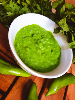 A picture of Hari/Green Chutni(sill btay wali).