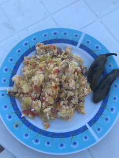Una foto de Revuelto con puerros, muy rico