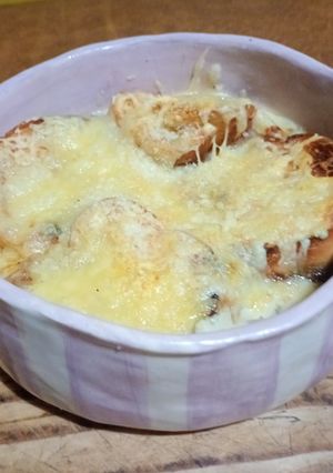 Una foto de Sopa de Cebollas