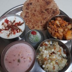 A picture of Upvas ki thali/ekadashi platter❤️🙏.