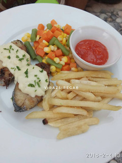 Foto resep Steak Ikan Tenggiri Saus Putih ala Resto😍