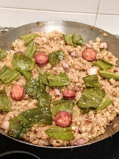 Una foto de Migas de pan con panceta, pimientos y chorizo