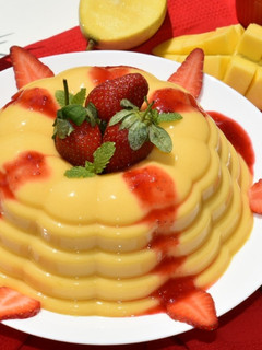 Foto resep MANGO PUDDING with Strawberry Sauce