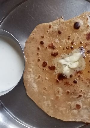 A picture of Garlic Mixed Herbs Paratha.