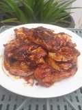 Ayam goreng metega