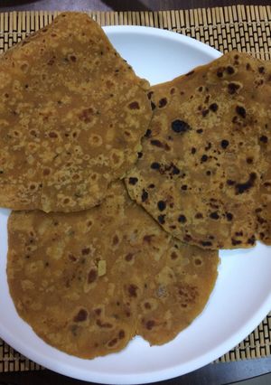 A picture of Onion roti.