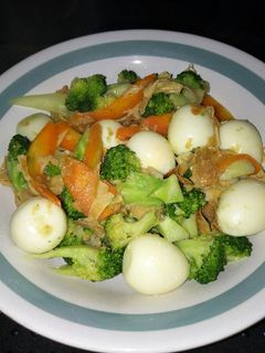 Foto resep Tumis Brokoli Telur Puyuh